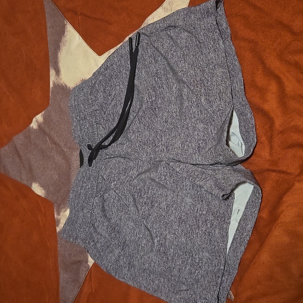 LuLulemon Spring Break Away Shorts. High-rise  cuff athletic active